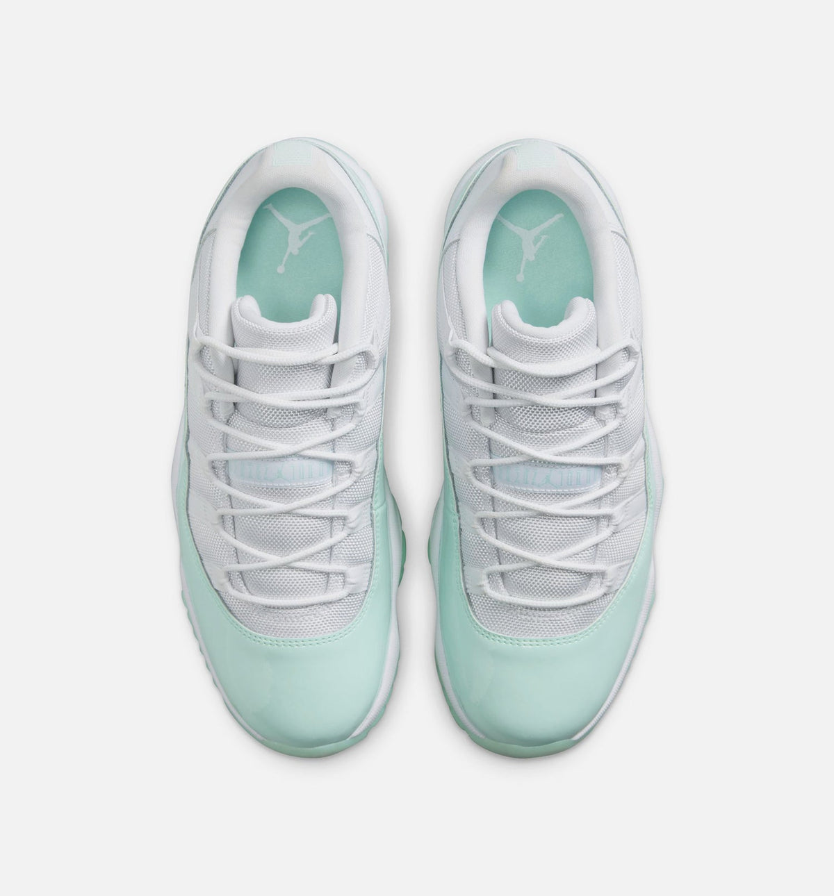 Air Jordan 11 Retro Low Igloo Women's Lifestyle Shoes - White / Igloo