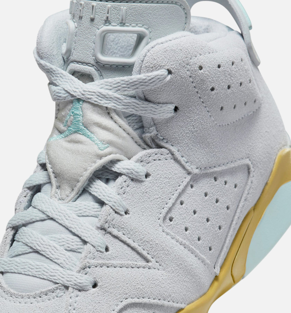 Air Jordan 6 Retro Pearl Preschool Lifestyle Shoes - Pure Platinum / Glacier Blue / Metallic Gold