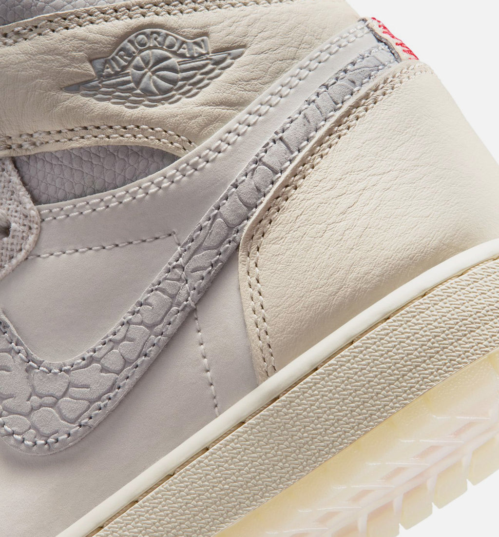 Air Jordan 1 Retro High OG Sail Grade School Shoes