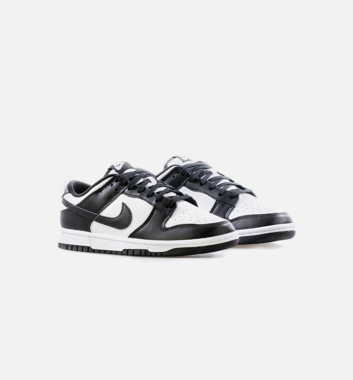 Dunk Low Men's Lifestyle Shoes - Black / White