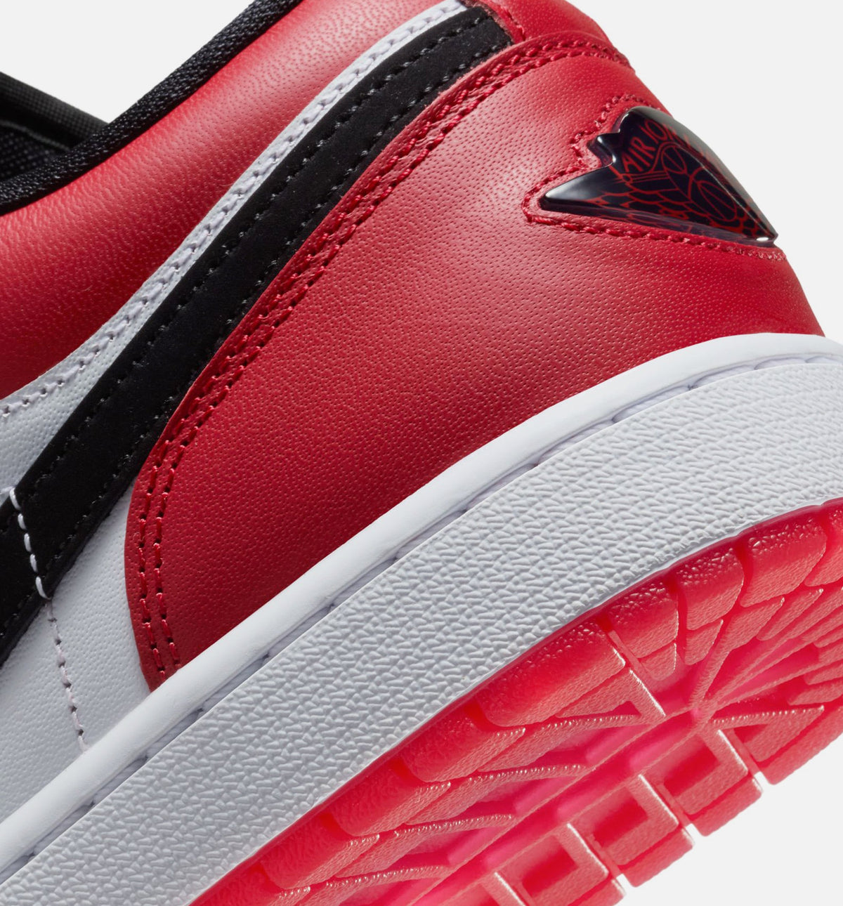 Air Jordan 1 Low SE Varsity Red Men's Shoes