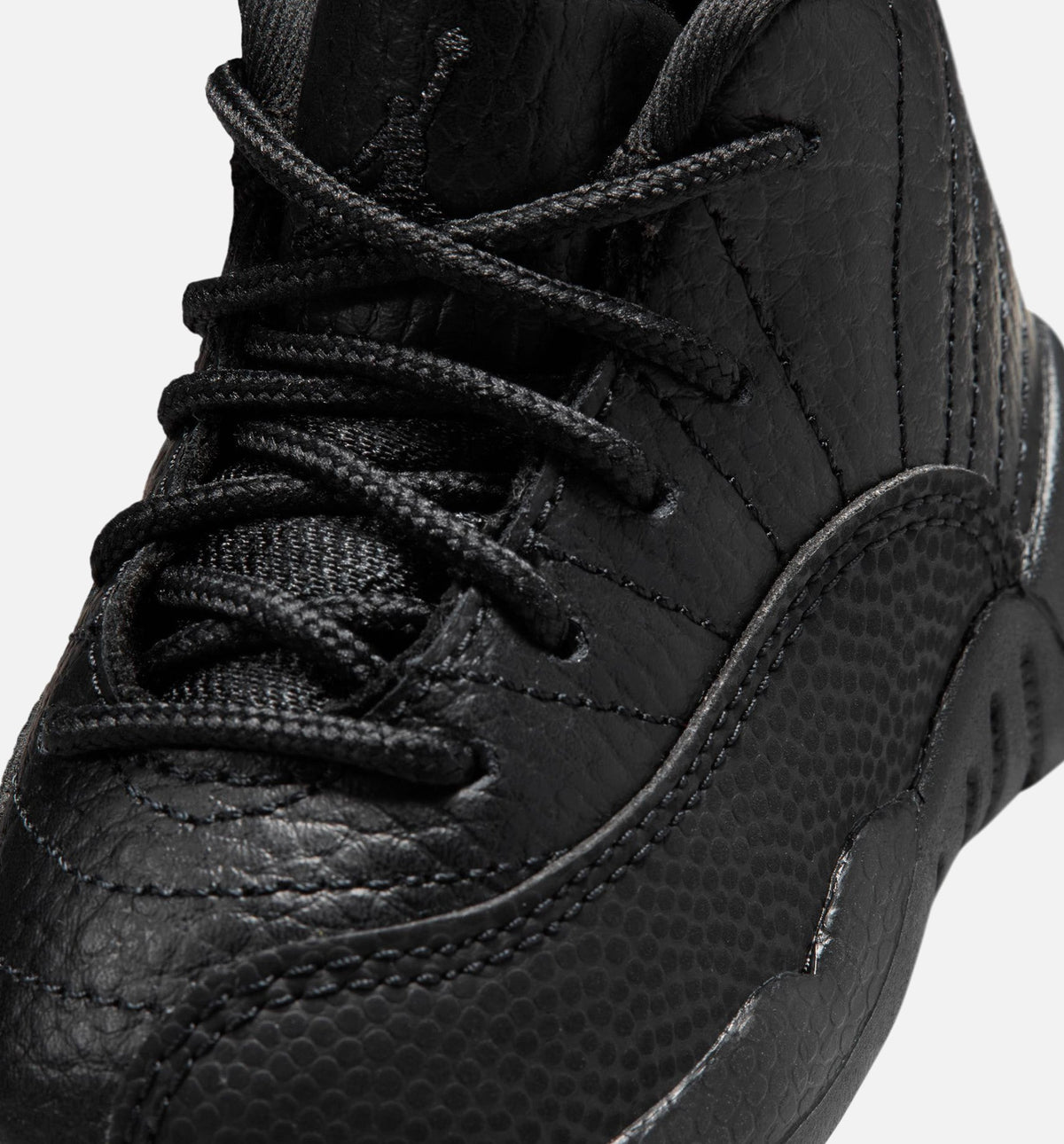 Air Jordan 12 Retro Bloodline Infant & Toddler Lifestyle Shoes - Black / Varsity Red